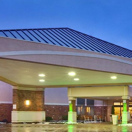 Ramada Plaza Rochester Airport Bagian luar foto