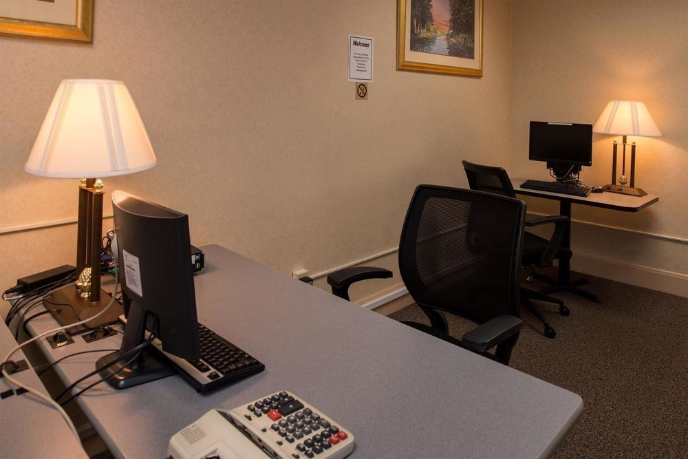 Ramada Plaza Rochester Airport Bagian luar foto